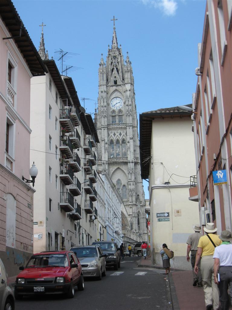 Bas&iacute;lica del Voto Nacional